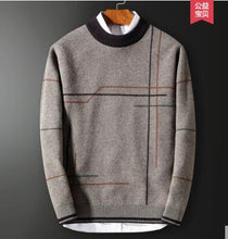 Load image into Gallery viewer, Free Shipping winter men&#39;s round neck thickened pure sweater Korean casual striped sweater new men&#39;s sweater 2 colors